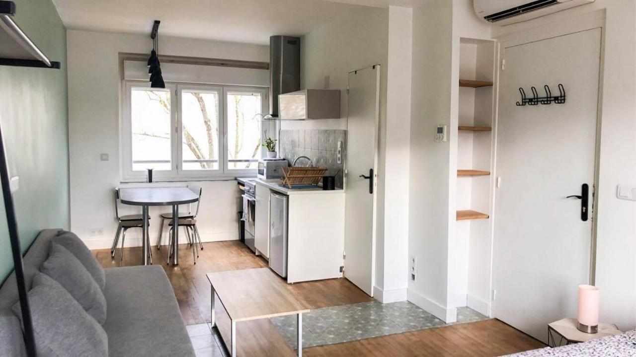 Studio Avec Jardin A Tours Apartment Екстериор снимка